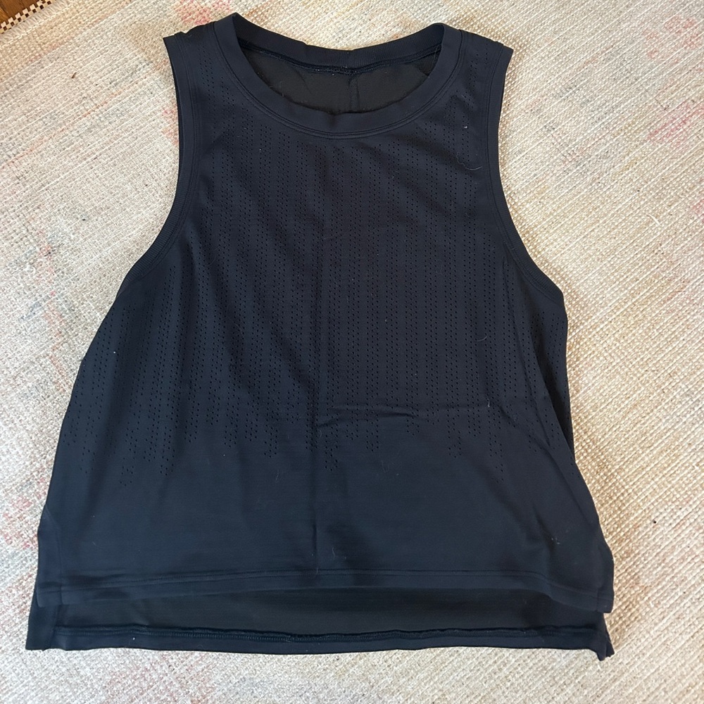 Lululemon Train to Be Tank